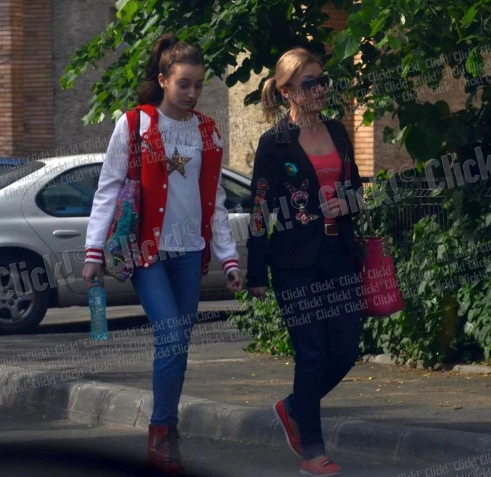 Lucia Bubulac şi fiica ei, Daria, arată foarte bine împreună. (Foto: Alex Muscaliu)