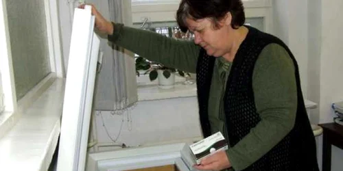 În frigiderele Direcţiei de Sănătate Publică Neamţ au rămas nefolosite 12.000 de doze de vaccin A/H1N1