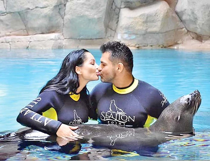 În vară s-au distrat câteva zile în Dubai