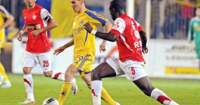 Mitea a jucat cîteva meciuri şi la Petrolul