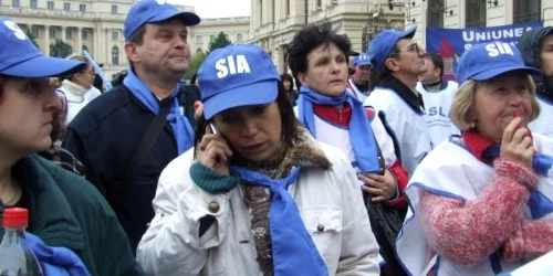 7.000 de profesori au protestat de Ziua Educaţiei, în Capitală