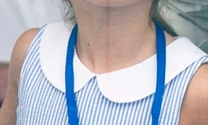 Prinţesa Charlotte a scos limba spre public în timpul Cupei Regelui, din luna august, 2019  jpeg