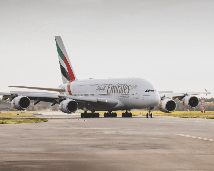 Zborul Emirates a revenit la Atena escortat de două avioane F-16, după un semnal de la CIA