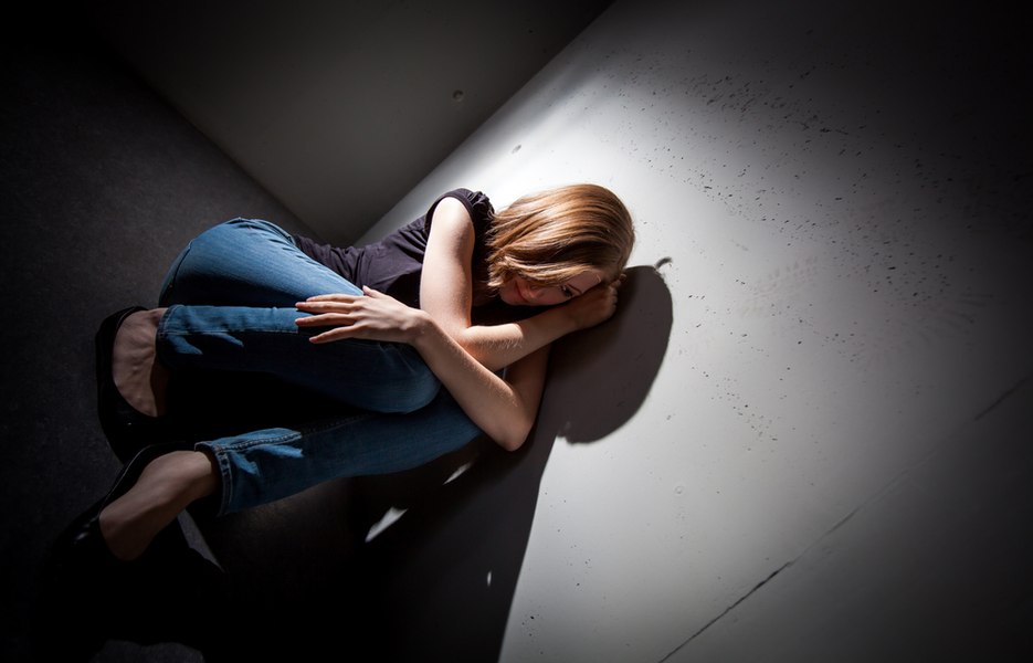 Un simptom ascuns al depresiei, trecut cu vederea. Cum ajunge cineva să creadă că merită să moară