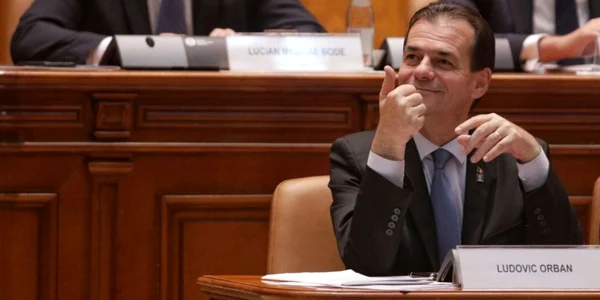 Parlament - şedinţă comună - vot învestire guvern Orban - Ludovic Orban / FOTO Inquam Photos / Octav Ganea / 4 nov 2019
