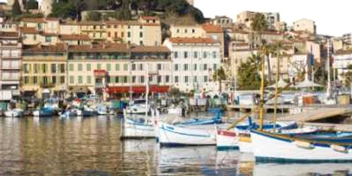 57% dintre proprietăţile din Riviera Franceză sunt case de  vacanţă