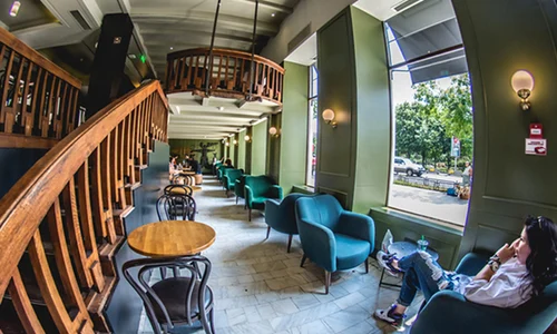 starbucks strada franceza hanu lui manuc jpg