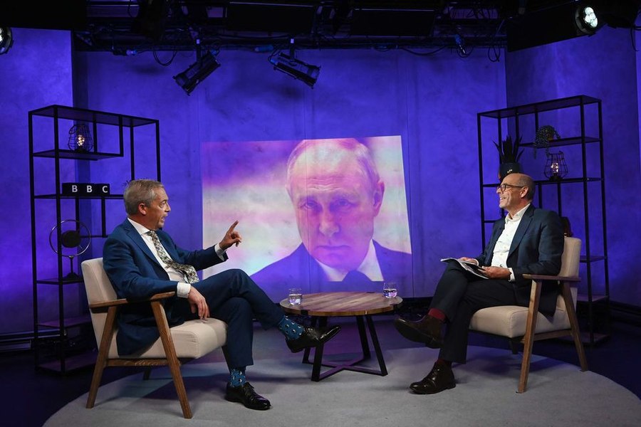 Pe fond, cui aparține mesajul „Rusia a fost provocată să înceapă- războiul în Ucraina”?