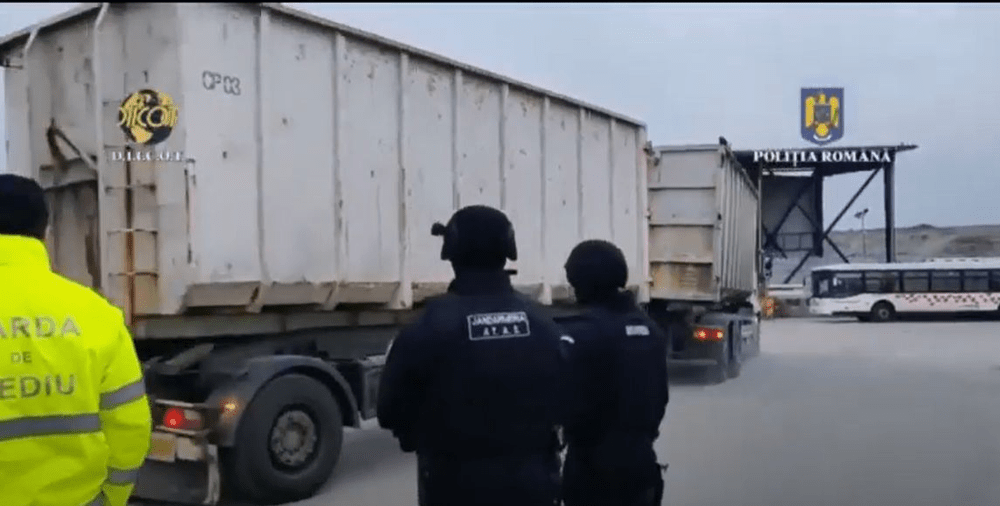 Percheziții în Argeș, Ilfov, Vrancea și București, într-un dosar de delapidare și deturnare a licitațiilor publice pentru deșeuri VIDEO
