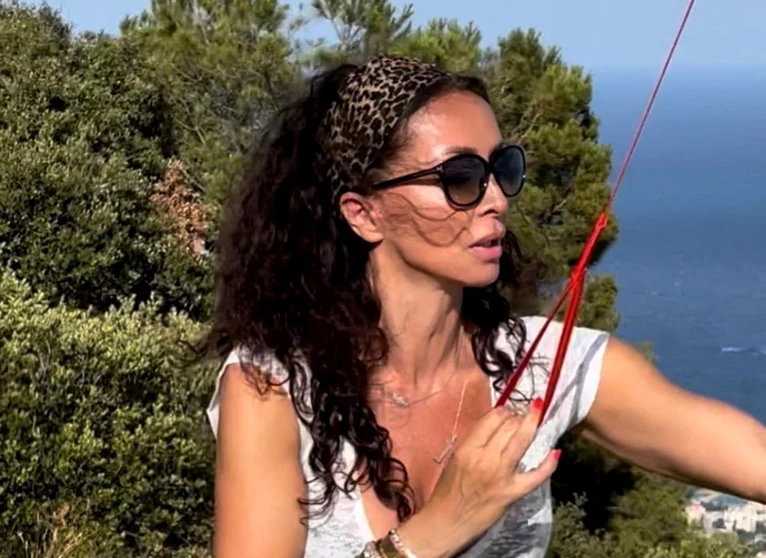 Cum arată Mihaela Rădulescu la 53 de ani și ce sport face în vacanță!