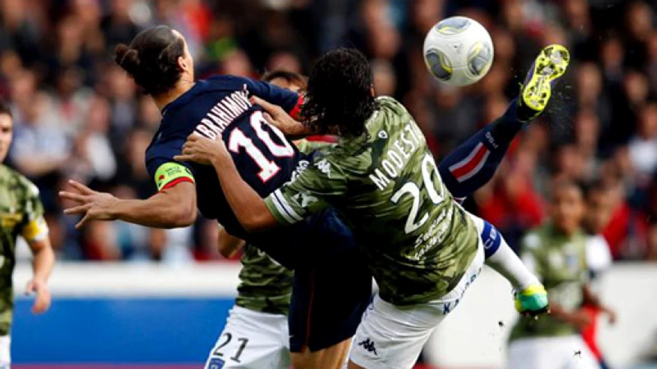 
    Ibrahimovic e specialist la cele mai frumoase goluri cu câlcâiul   