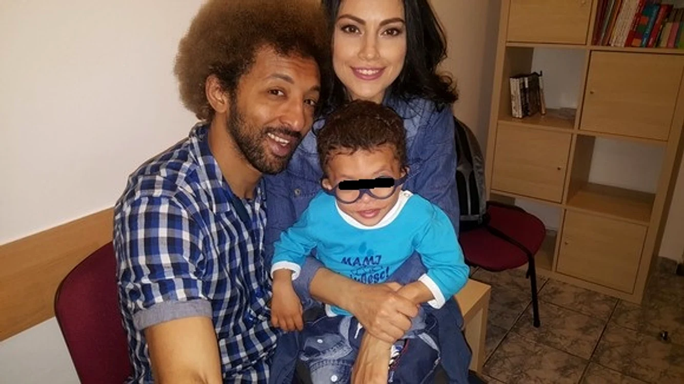 Kamara și Oana au împreună un băiețel