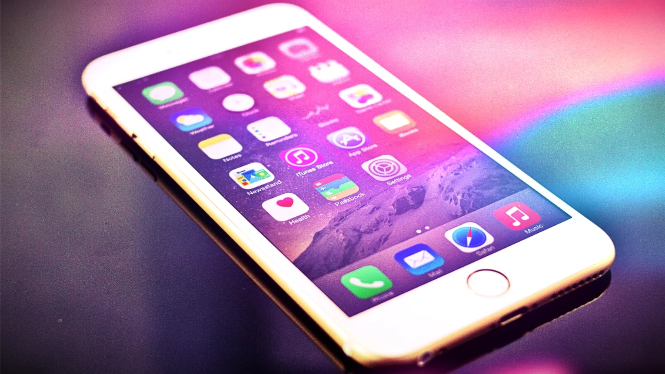 
    iPhone 6S  