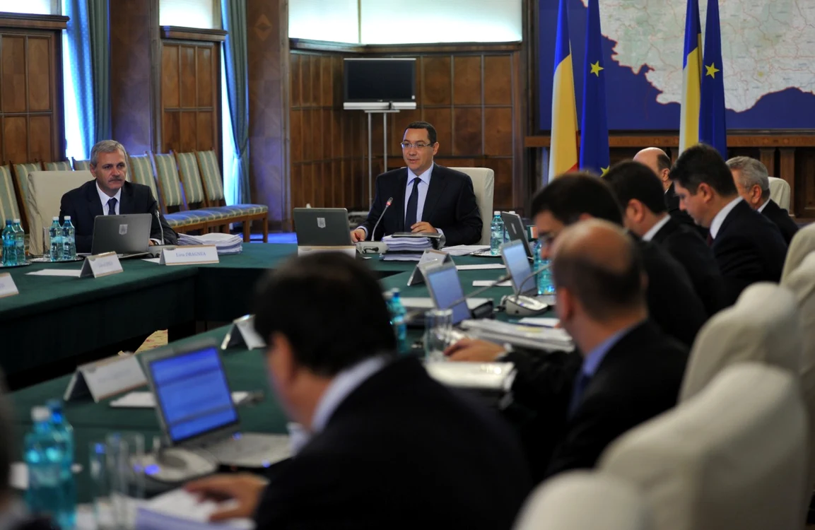 Guvernul şi Parlamentul pierd din încrederea românilor FOTO gov.ro