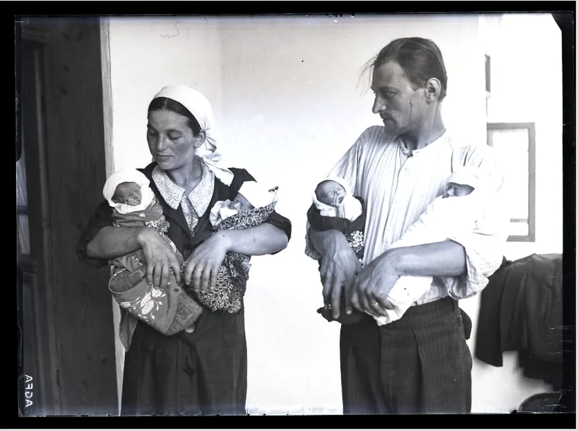 Cvadrupleți născuți în județul Olt, în 1939 