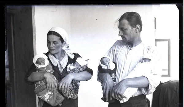 Cvadrupleți născuți în județul Olt, în 1939 