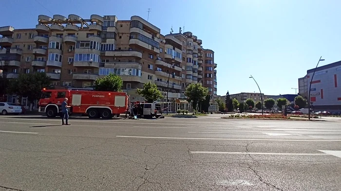 Alertă la Deva, din cauza unei valize abandonate în apropierea unui centru comercialFoto: news.ro