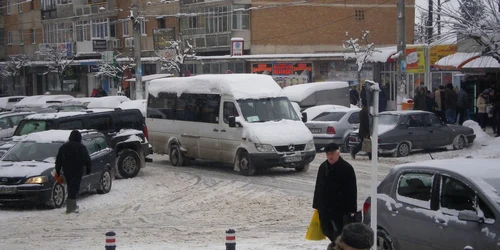 Aglomeraţie în zona trecerilor de pietoni