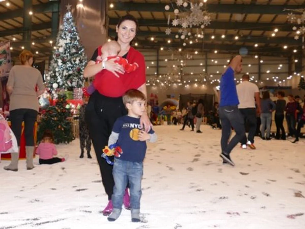 Acesta este primul Crăciun pentru Ellie White cu doi copii în casă