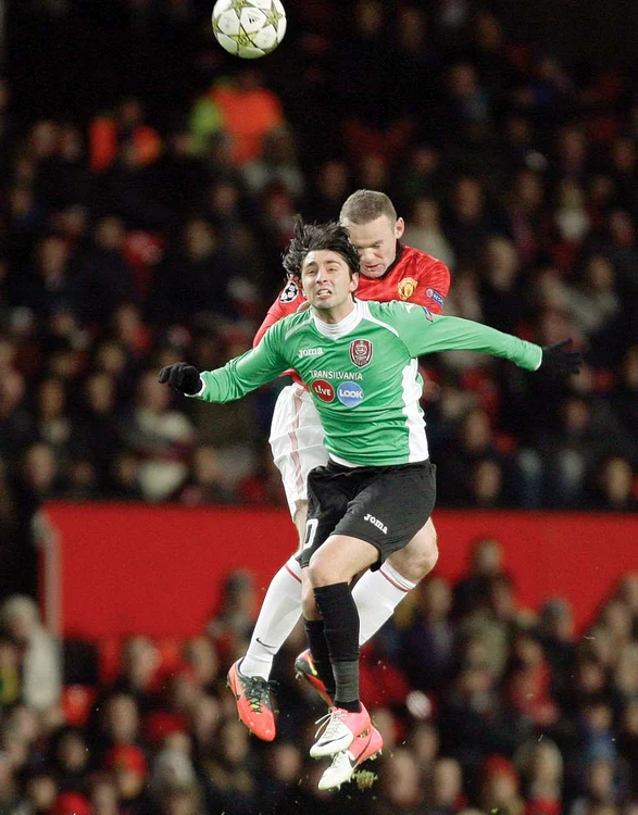 2012. CFR Cluj a obţinut cea mai importantă victorie în Liga Campionilor, învingând cu 1-0 pe terenul celor de la Manchester Unitedfoto: AP