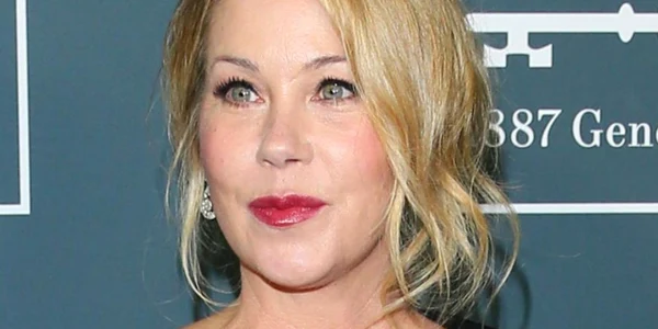 Christina Applegate Foto Facebook/ of today