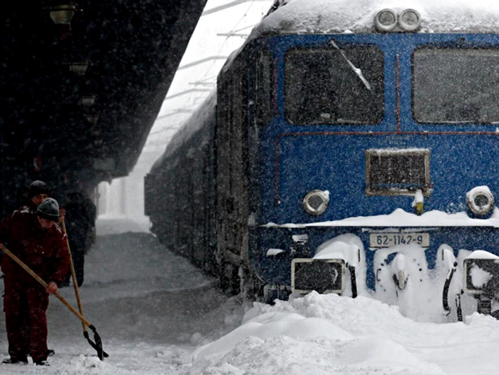 Trenurile au rămas în gară