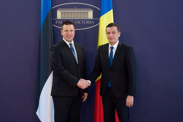 Premierul eston Juri Ratas şi omologul său român Sorin Grindeanu. FOTO gov.ro