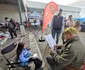 Caricaturistul Radu Clețiu în piața din Novi Sad FOTO Rod Festival