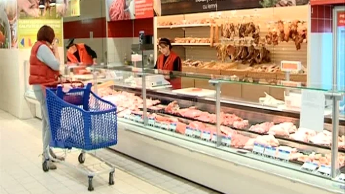 Guvernul vrea să micşoreze taxele pentru carneFoto: România TV