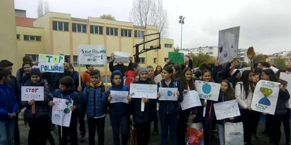 protest poluare ploieşti