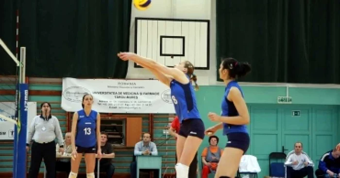 Târgu-Mureş: UPDATE Victorie la volei