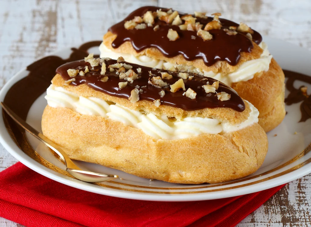 Eclerul, un desert ideal pentru mesele festive