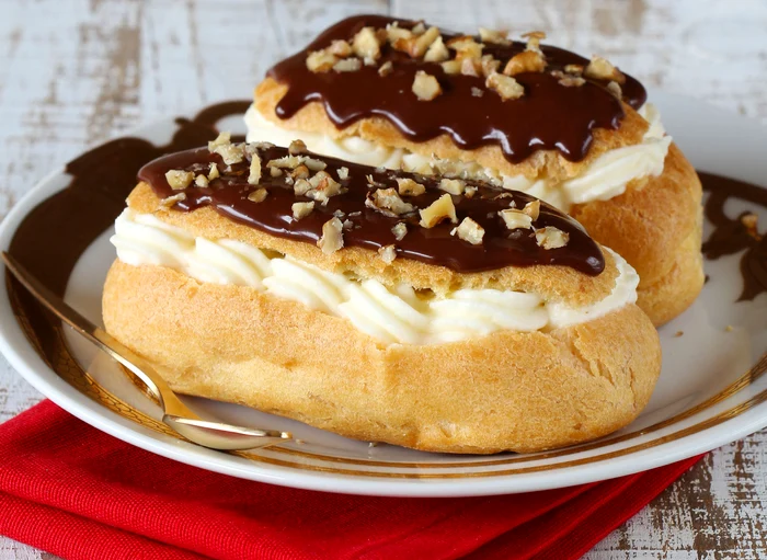 Eclerul, un desert ideal pentru mesele festive
