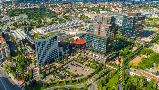 IULIUS TOWN Timisoara jpg