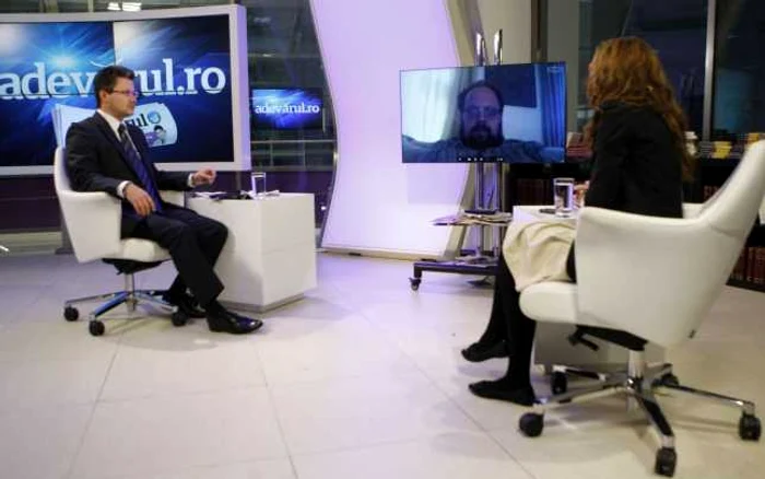Ministrul Mihnea Costoiu, în studioul Adevărul Live FOTO David Muntean