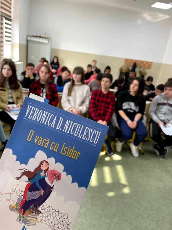 Se organizează dezbateri pe marginea cărților citite FOTO: arhiva Lăcrămioara Cule