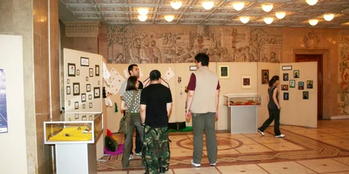 Expoziţie de pictură cu tentă religioasă