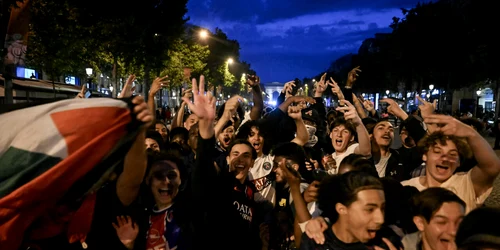 psg fani paris jpg