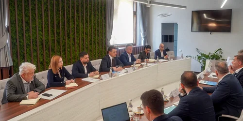 Tanczos Barna intalnire ACAROM, aprilie 2025, foto Facebook Tanczos Barna jpg