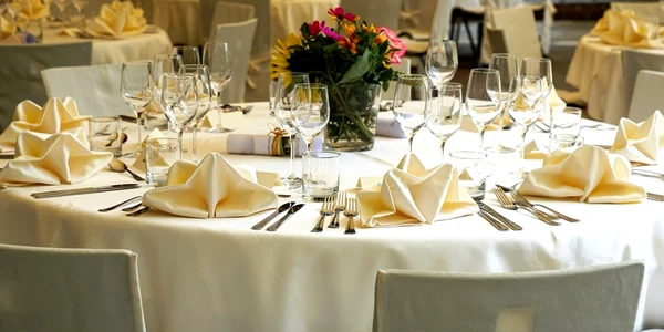masa eveniniment restaurant foto pixabay