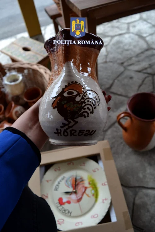 Ceramică UNESCO contrafăcută vândută ca piese originale de Horezu Foto IPJ Vâlcea jpeg