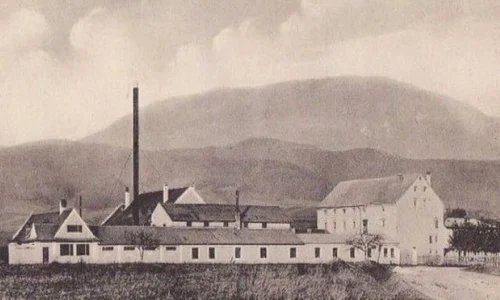 Fabrica de articole de lemn „Christel” Holzwarenfabrik din Codlea, în perioada interbelică (© iMAGO Romaniae).
