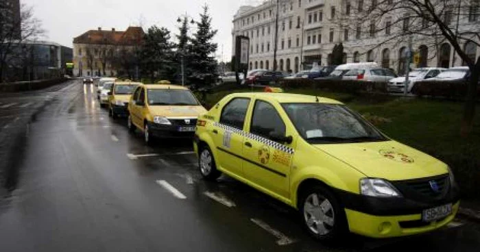 Taximetriştii se aşteaptă la o scădere drastică a comenzilor în următoarea perioadă