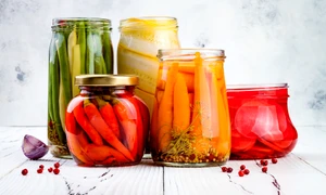 mâncare în borcane sursa Shutterstock jpg