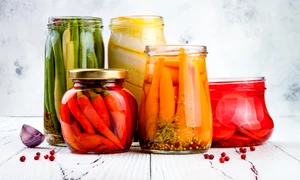 mâncare în borcane sursa Shutterstock jpg