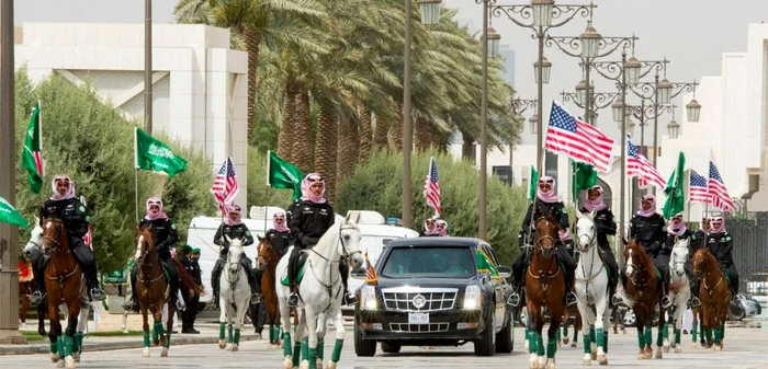 Trump coloana oficiala Riad EPA