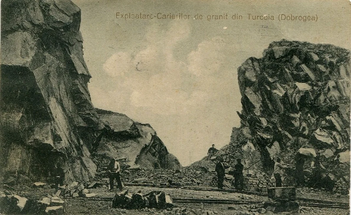 Exploatarea carierelor de granit de la Turcoaia, județul Tulcea (© iMAGO Romaniae)