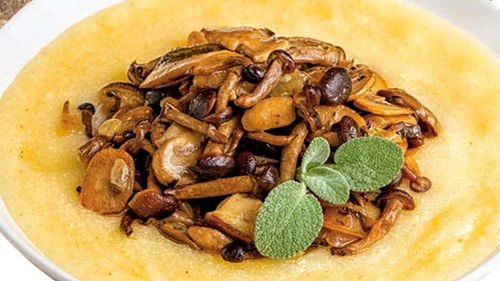 polenta cu mix de ciuoerci jpg