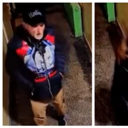 Agresorul a stat la pândă și a așteptat ca fata să intre în lift. FOTO: captură video TikTok