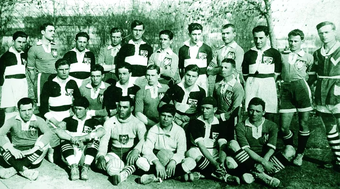 1927 Echipa de fotbal Mihai Viteazul Tighina in anul 1927 in tricouri de culoare deschisa  IMG 0036 JPG jpeg